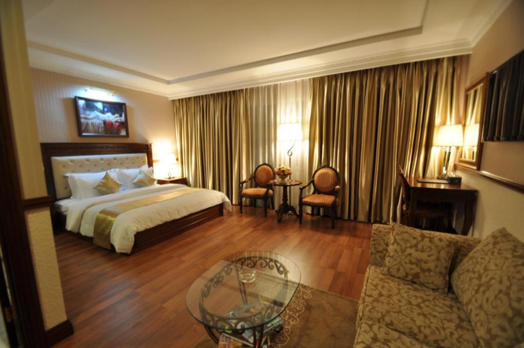 Boutique Garden Hotel Ho Chi Minh City Room photo